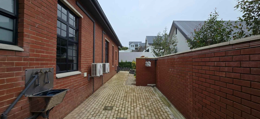 To Let 3 Bedroom Property for Rent in Mount Royal Golf Estate Western Cape